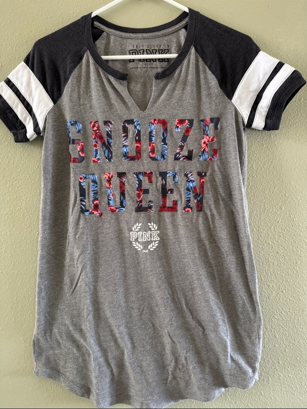 PINK Grey and Black 'Snooze Queen' Long Floral Lettering SleepTee XS